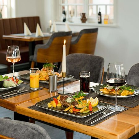Roca Restaurant Und Hotel Bommersheim Екстериор снимка