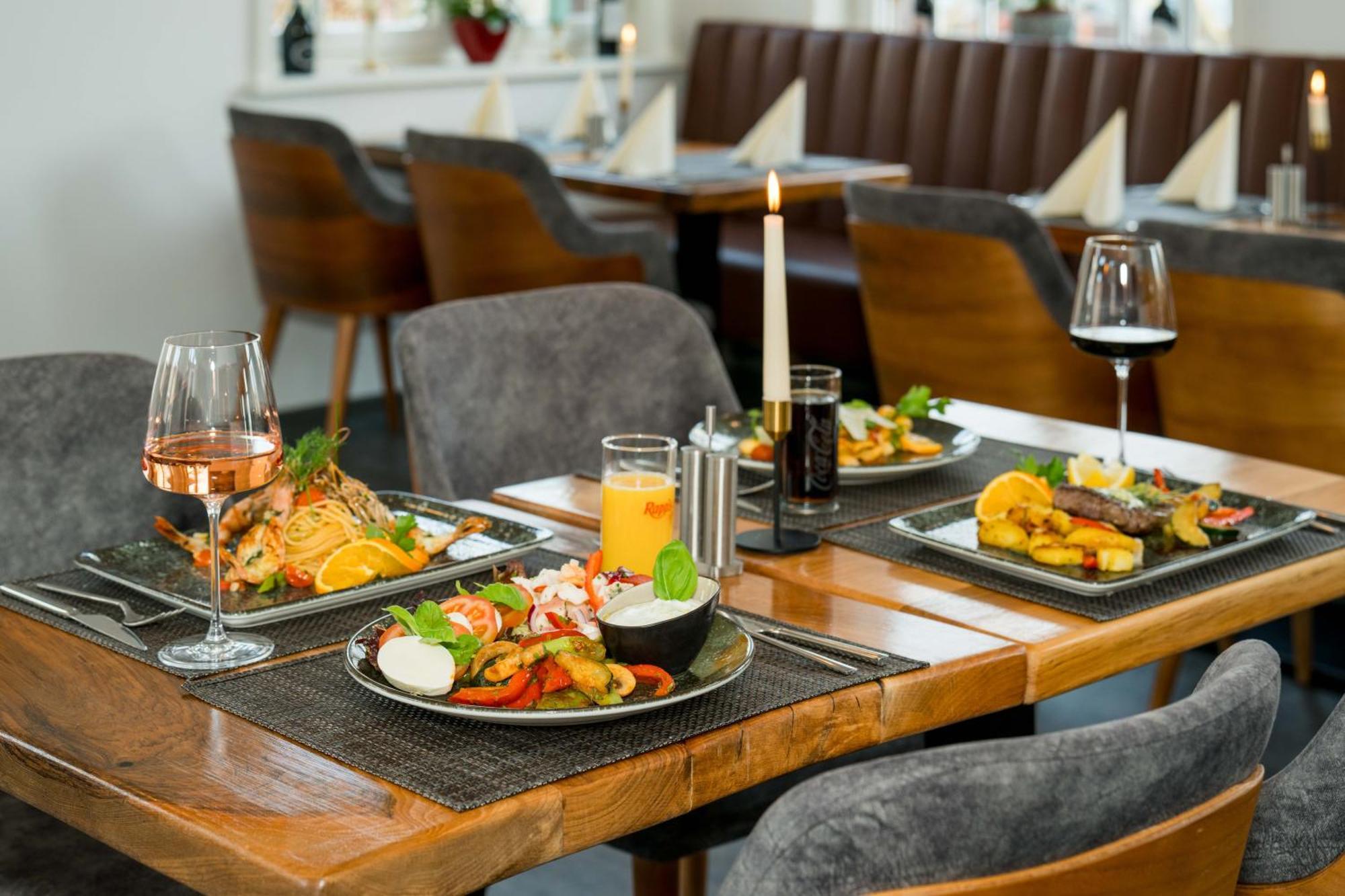 Roca Restaurant Und Hotel Bommersheim Екстериор снимка