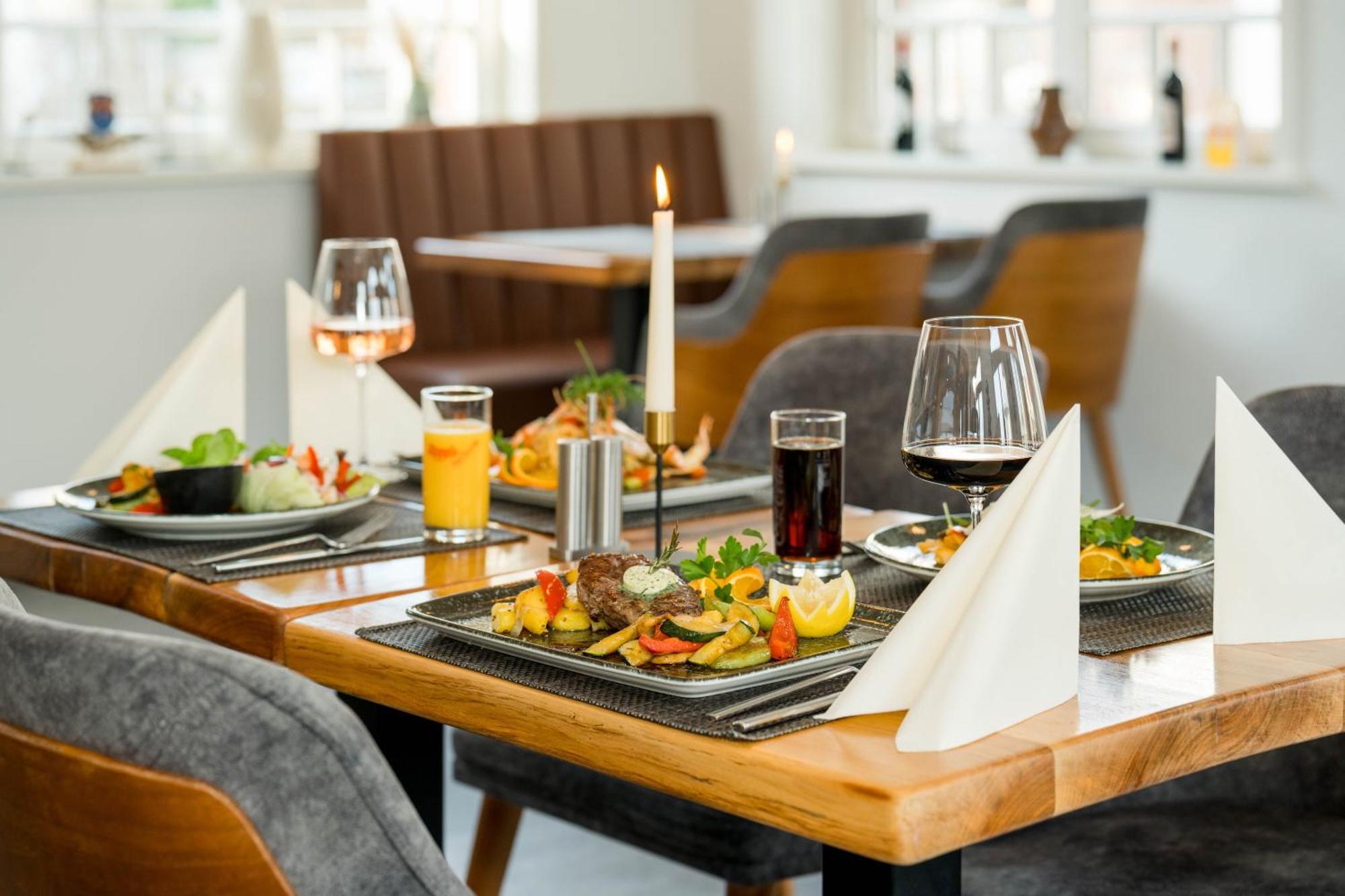 Roca Restaurant Und Hotel Bommersheim Екстериор снимка